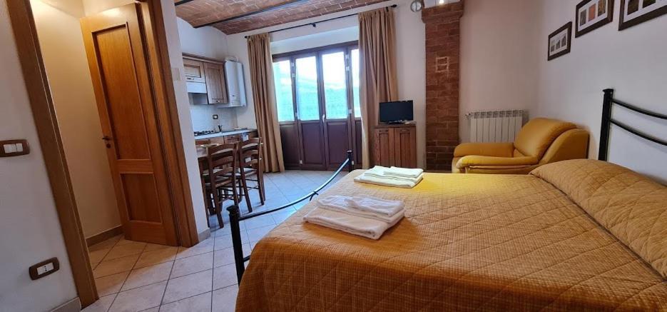 Oasi Del Grillo Aparthotel Castelnuovo Berardenga Exterior foto