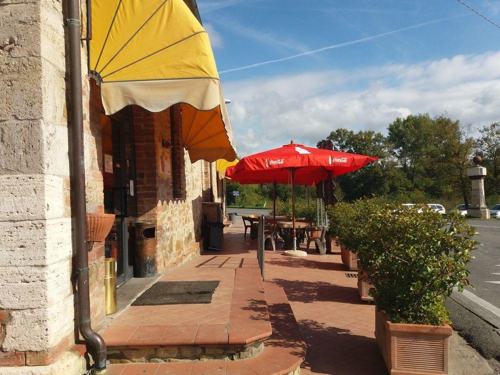 Oasi Del Grillo Aparthotel Castelnuovo Berardenga Exterior foto