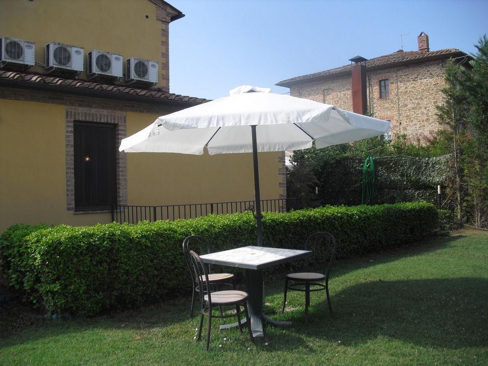 Oasi Del Grillo Aparthotel Castelnuovo Berardenga Exterior foto