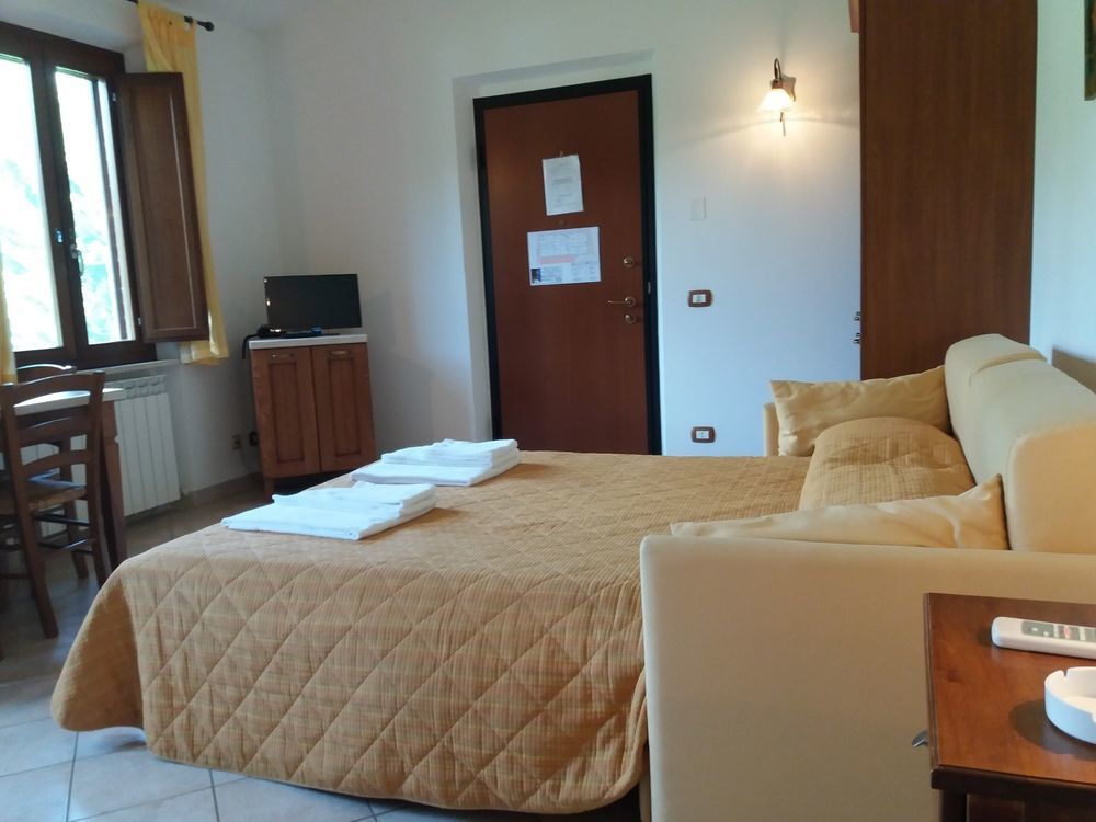 Oasi Del Grillo Aparthotel Castelnuovo Berardenga Exterior foto