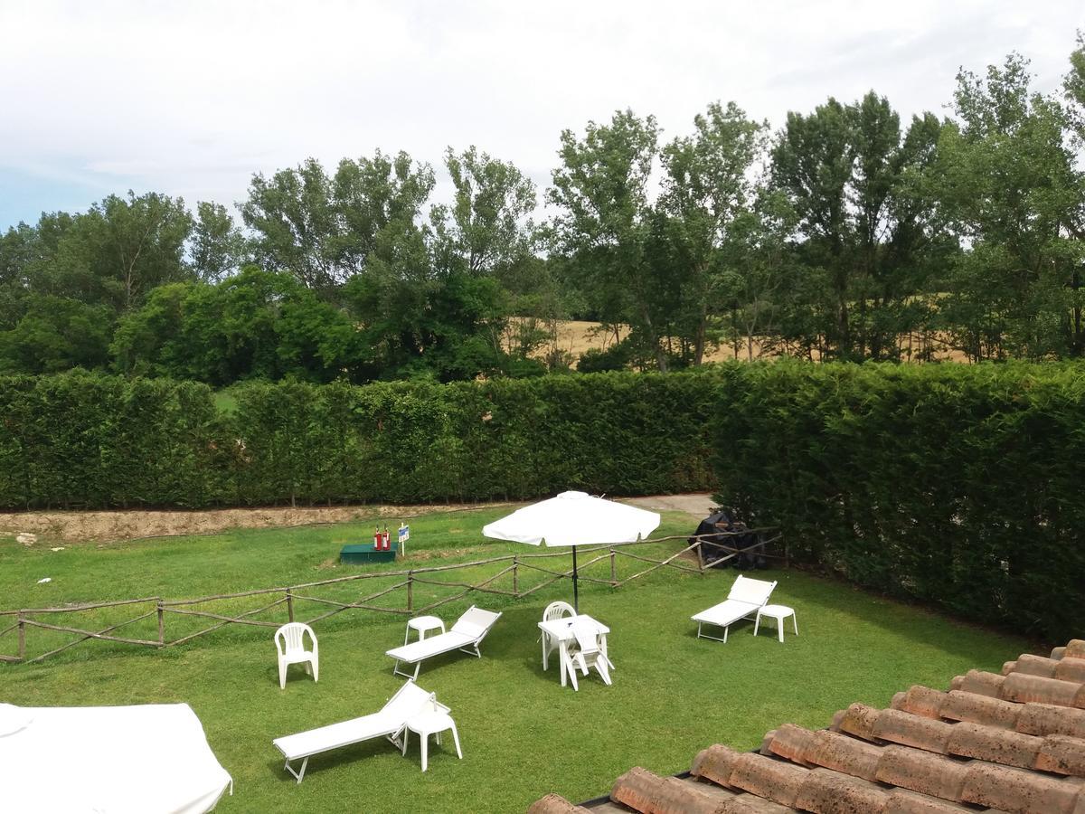 Oasi Del Grillo Aparthotel Castelnuovo Berardenga Exterior foto